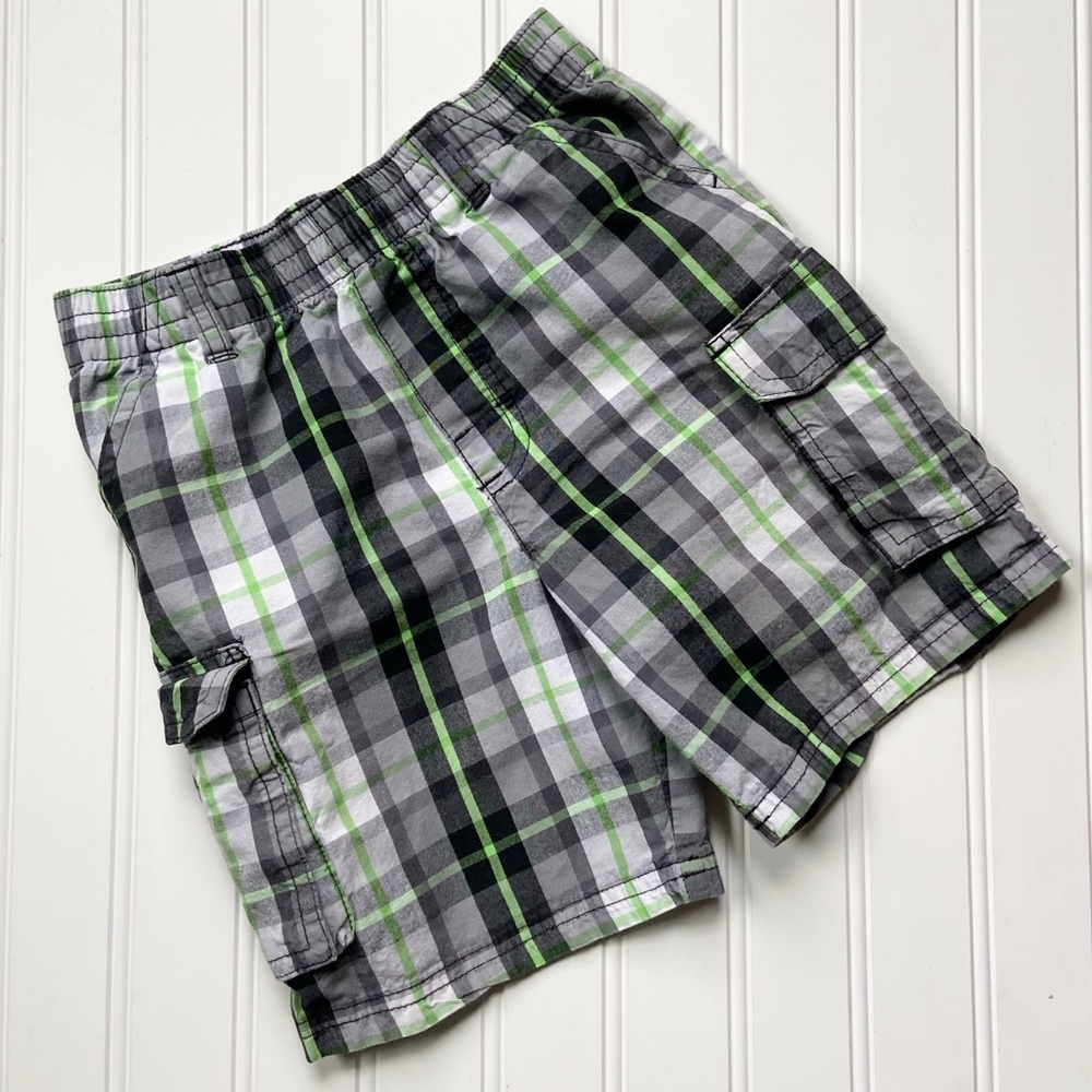 •Garanimals• black/green cargo shorts